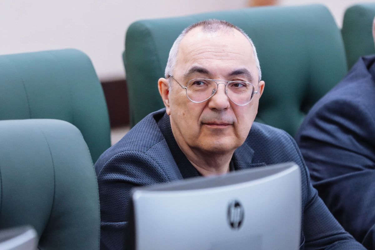 Поздравляем с днем рождения депутата Сахалинской областной Думы Александра Радомского!