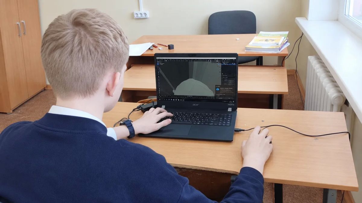 Анивская школа получила новые ноутбуки для 3Dмоделирования