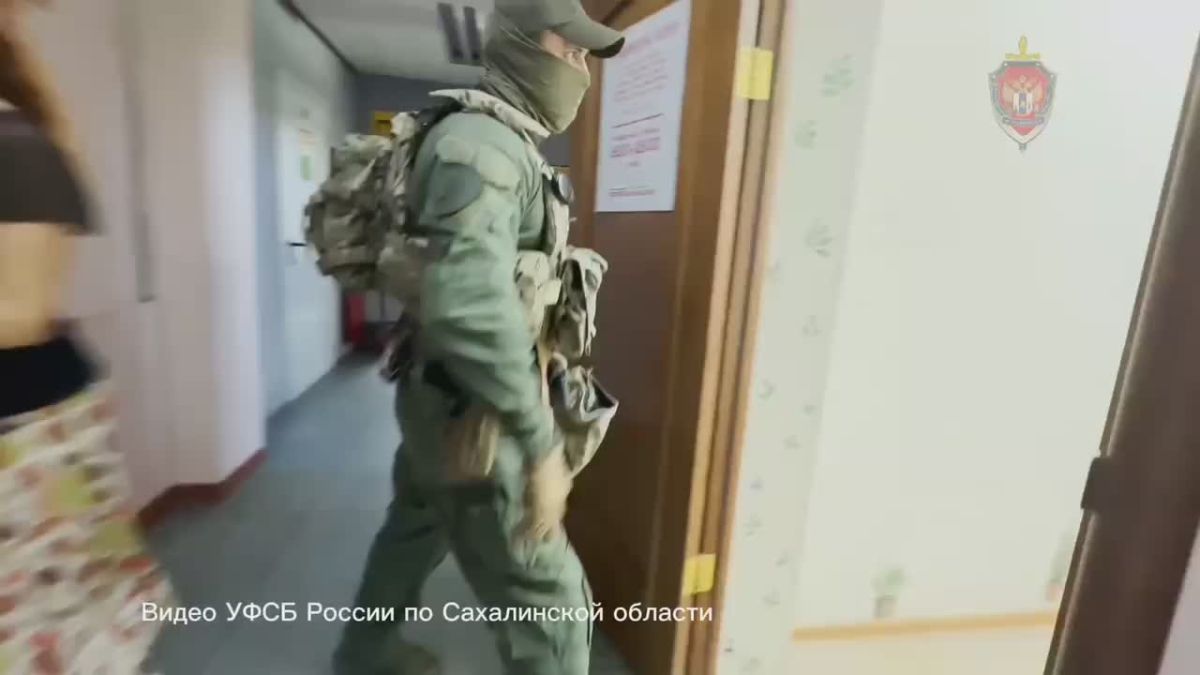 На Сахалине экс-сотрудники МВД получили сроки за взятки и мигрантов