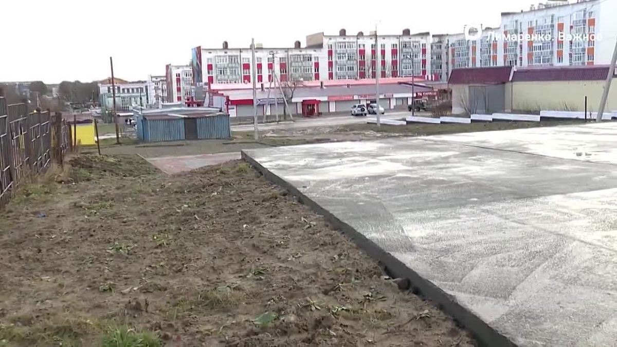 После обращения к губернатору в Охе обновили фасад детского сада «Буратино»