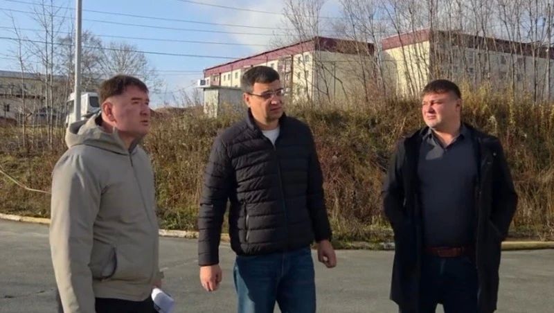 Жители села Быков в Долинском районе попросили мэра Вячеслава Кожухова возобновить работу общественной бани