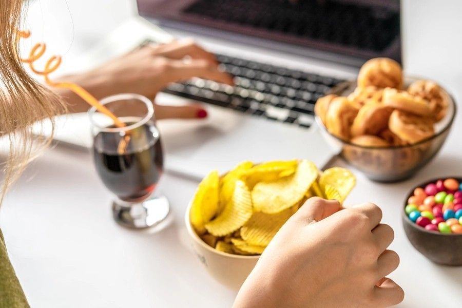 Как контролировать аппетит: лучшие советы по здоровым перекусам