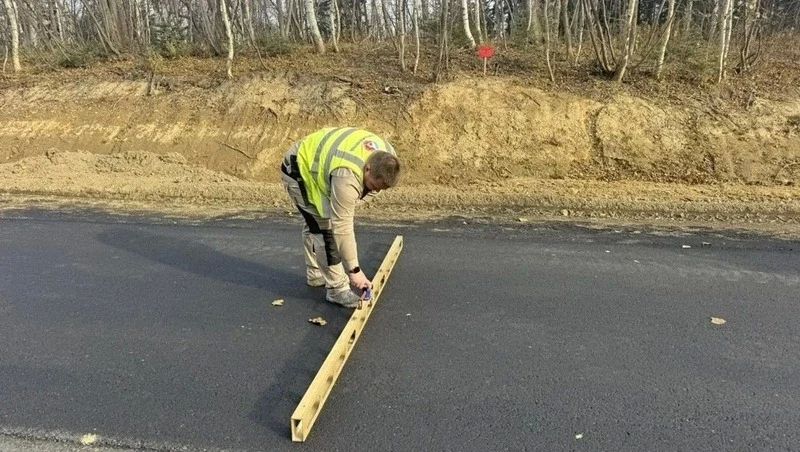 Начался капитальный ремонт участка трассы между селом Арково и городом Александровском-Сахалинским Начался капитальный ремонт участка трассы между селом Арково и городом Александровском-Сахалинским