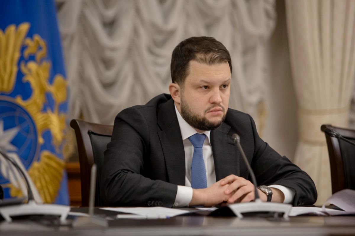 Валерий Лимаренко: Встретился с министром транспорта России Дмитрием Ядровым, недавно назначенным на эту должность Валерий Лимаренко: Встретился с министром транспорта России Дмитрием Ядровым, недавно назначенным на эту должность