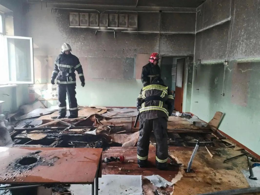 Смирныховские огнеборцы ликвидировали два пожара Смирныховские огнеборцы ликвидировали два пожара