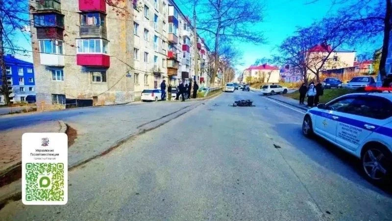 В Корсакове 15-летний подросток на питбайке пострадал в столкновении с автомобилем Nissan X-Trail