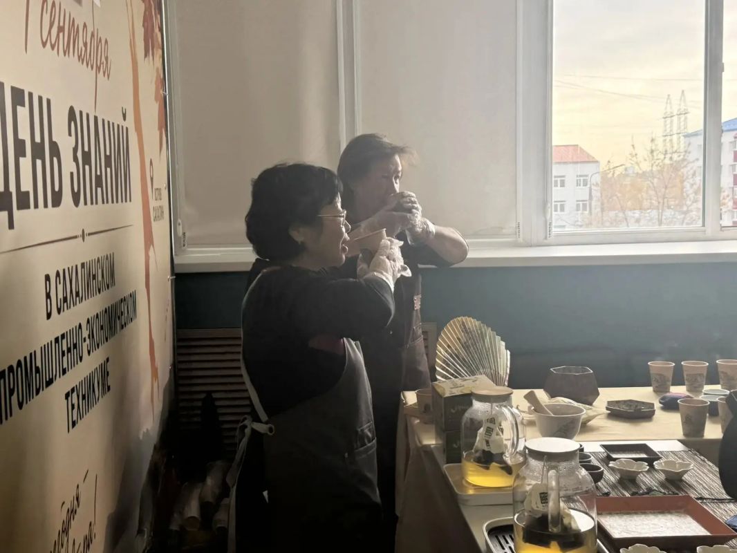 В Сахалинском промышленно-экономическом техникуме провели фестиваль корейской культуры "Медып: узел единства" В Сахалинском промышленно-экономическом техникуме провели фестиваль корейской культуры "Медып: узел единства"