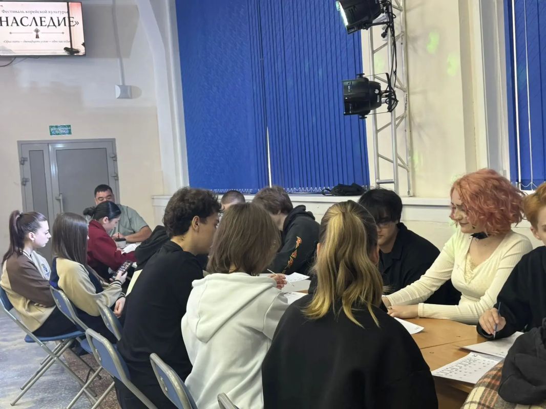 В Сахалинском промышленно-экономическом техникуме провели фестиваль корейской культуры "Медып: узел единства" В Сахалинском промышленно-экономическом техникуме провели фестиваль корейской культуры "Медып: узел единства"